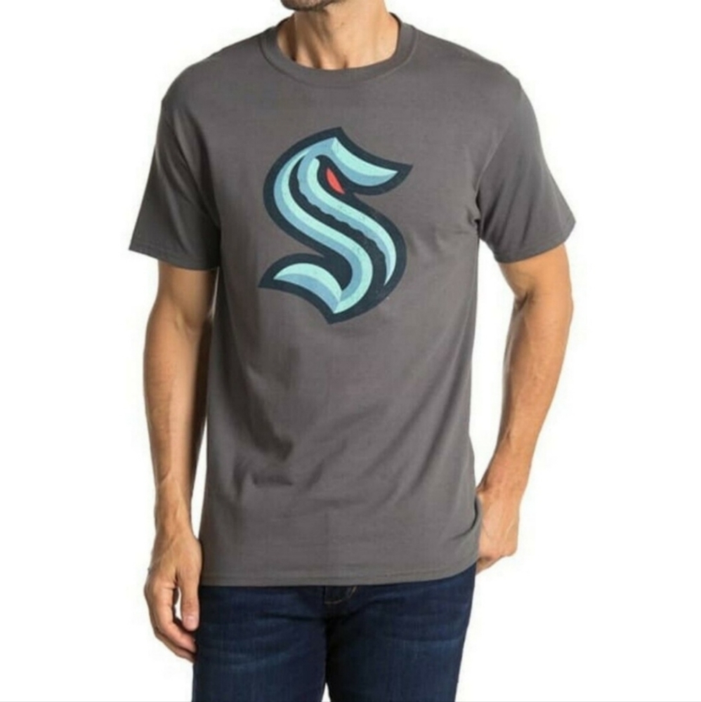 NWT Wright & Ditson Seattle Kracken Logo Graphic Tee